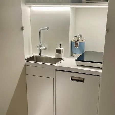 Younique Boutique Milan