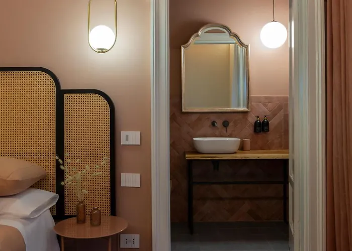 게스트하우스 Younique Boutique 4*