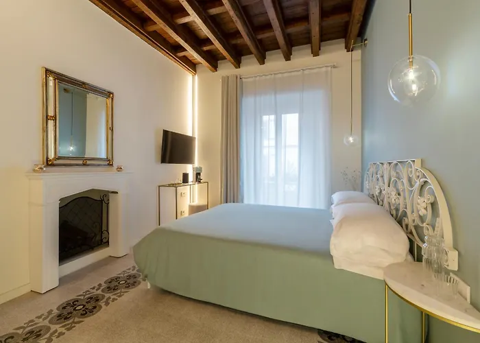 Younique Boutique 밀라노